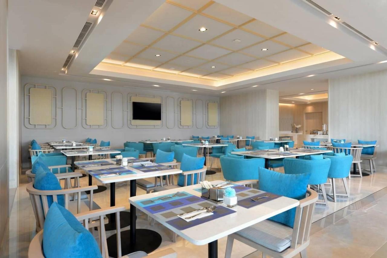 Centre Point Hotel Terminal21 Korat Nakhonratchasima Dış mekan fotoğraf The restaurant