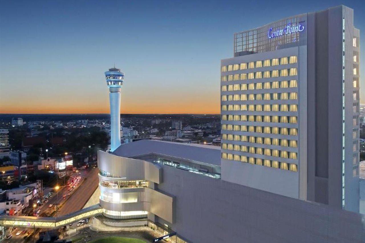 Centre Point Hotel Terminal21 Korat Nakhonratchasima Dış mekan fotoğraf The hotel